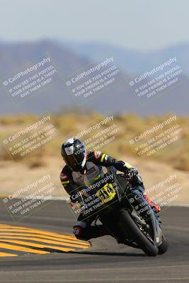 media/Oct-08-2022-SoCal Trackdays (Sat) [[1fc3beec89]]/Turn 16 (125pm)/